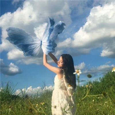 拥抱星星的月亮